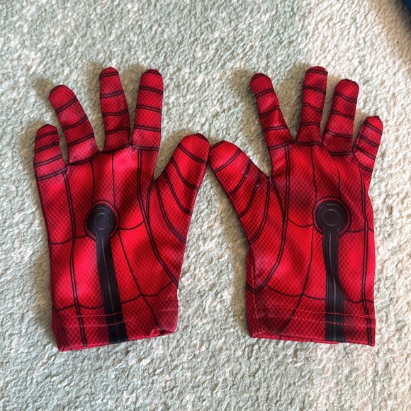 Marvel Spider-Man Costume - Picture 8 of 12